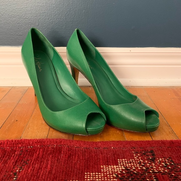 Cole Haan Green Heels - Picture 1 of 2